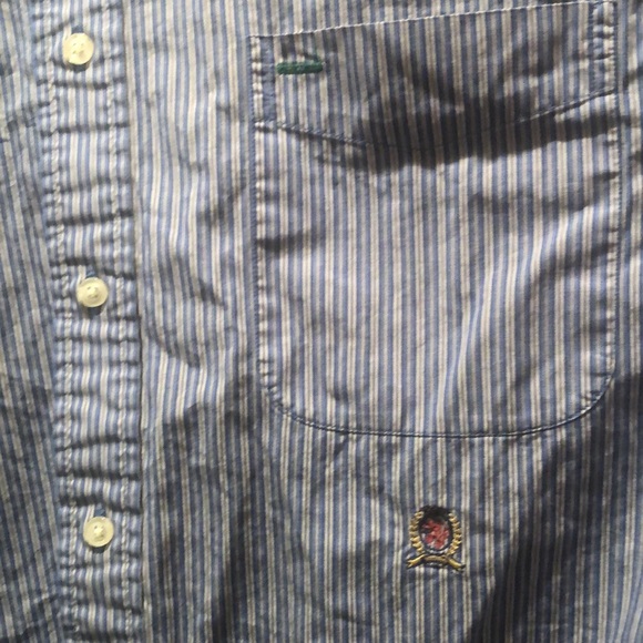 Tommy Hilfiger Men’s XL Short Sleeve Shirt Blue and White Stripes - Picture 4 of 5